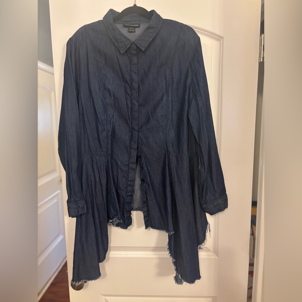 Dark Blue Denim Shirt asymmetrical on sides - Picture 1 of 5